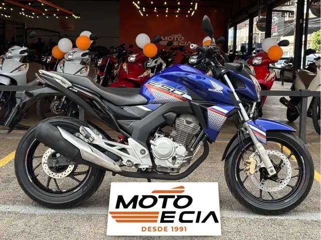 Moto Honda CB 250F Twister 2022 (CBS)