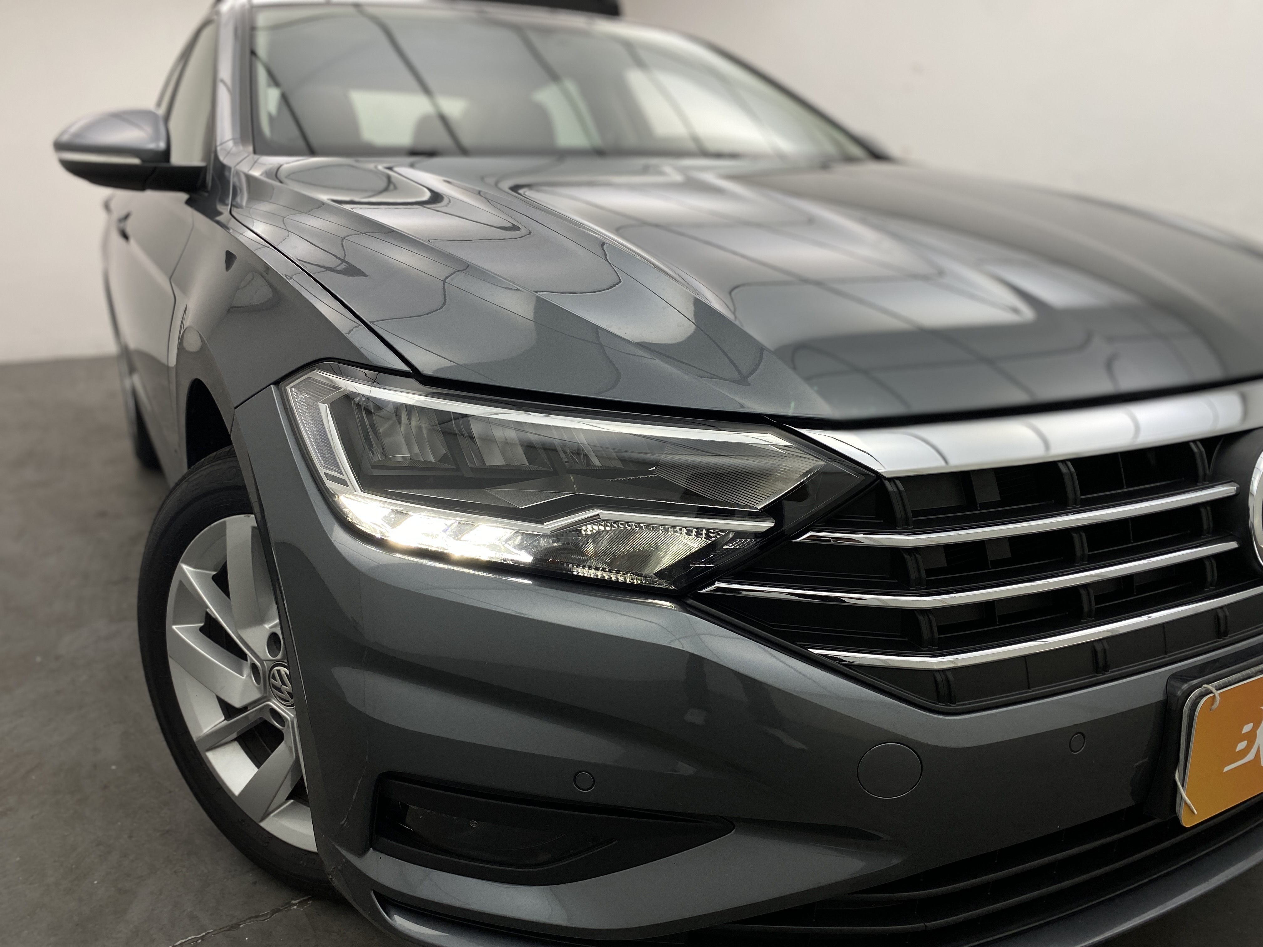 VW - Volkswagen-Jetta-1.4 TSI Comfortline Tiptronic