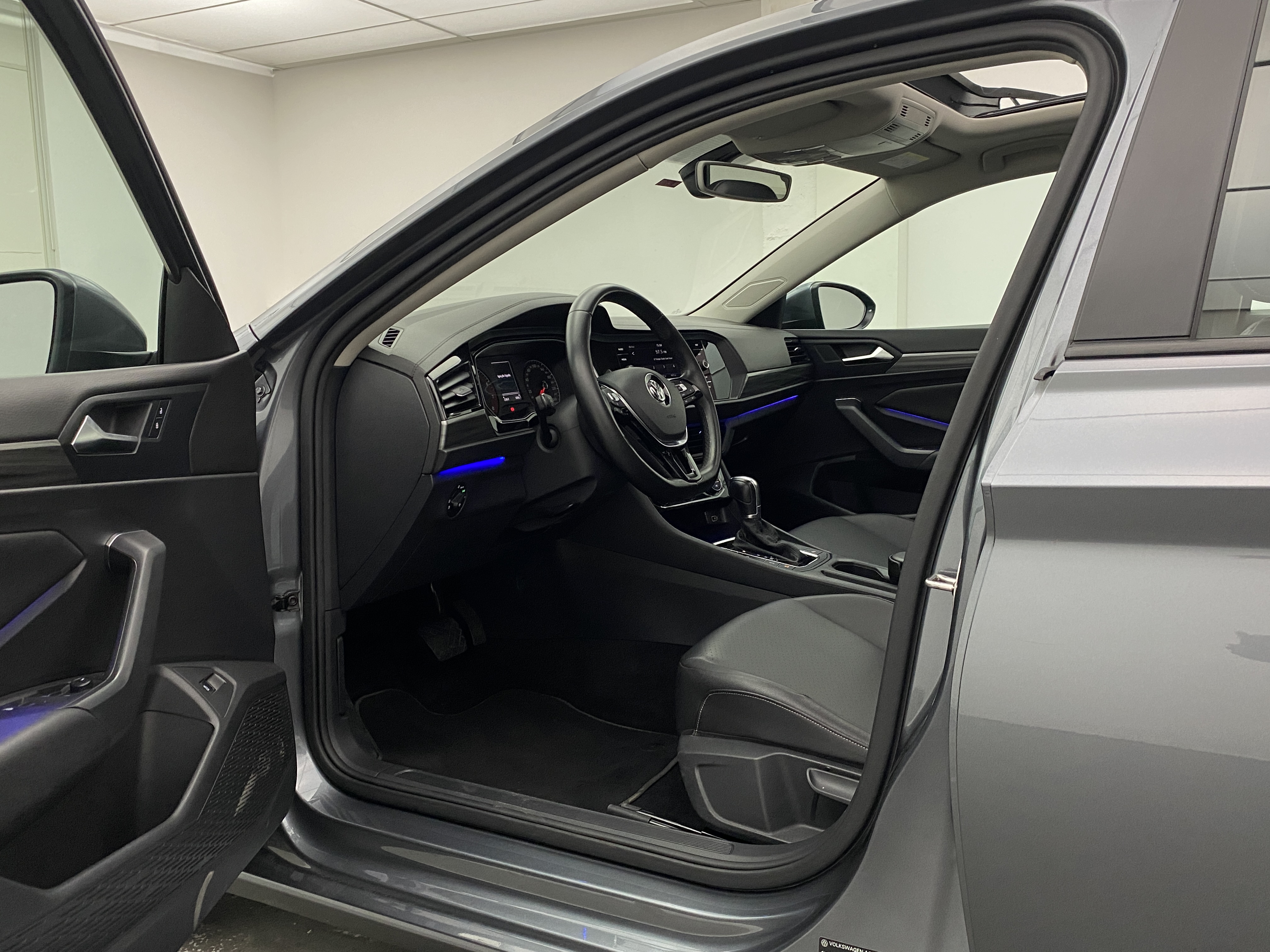 VW - Volkswagen-Jetta-1.4 TSI Comfortline Tiptronic