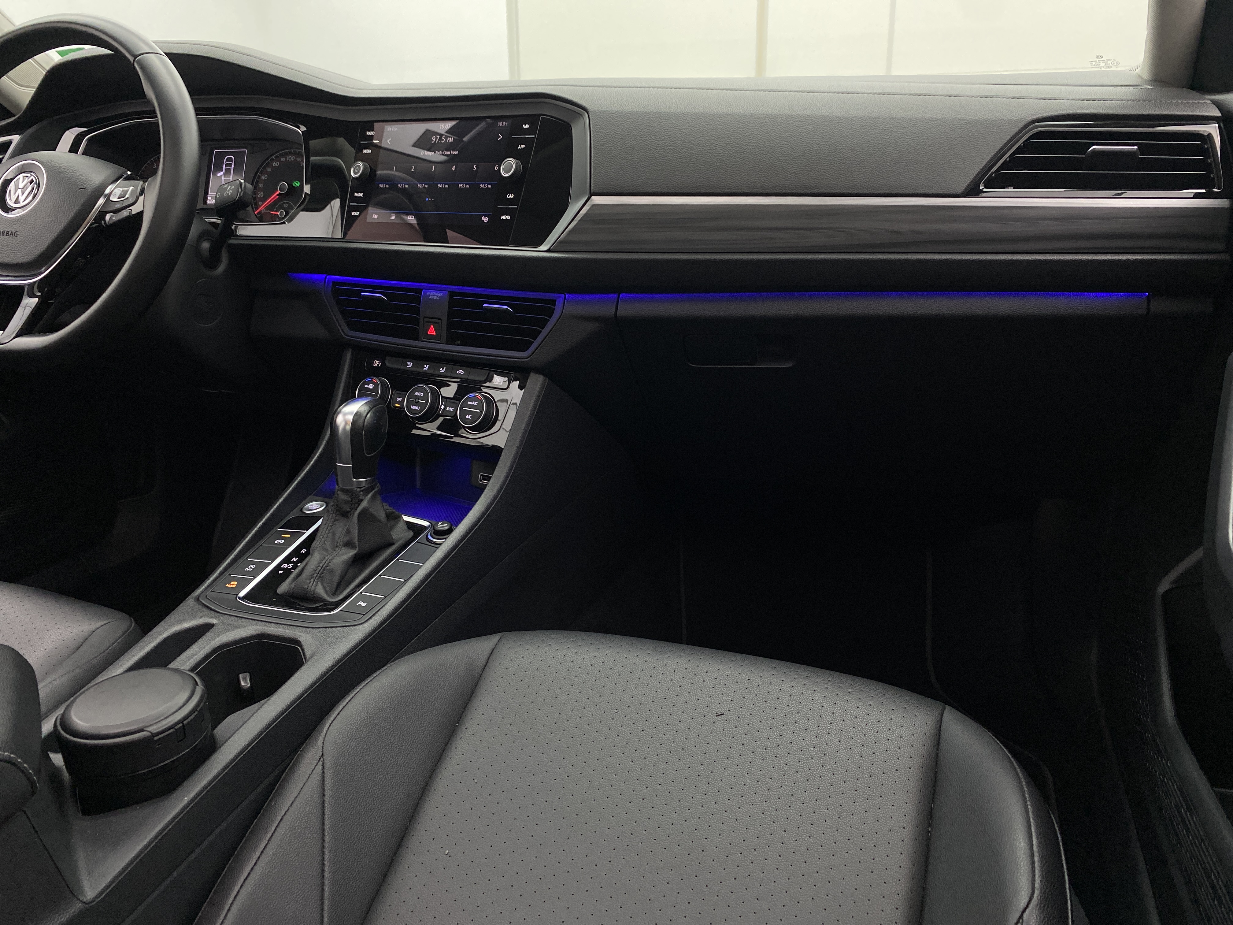 VW - Volkswagen-Jetta-1.4 TSI Comfortline Tiptronic