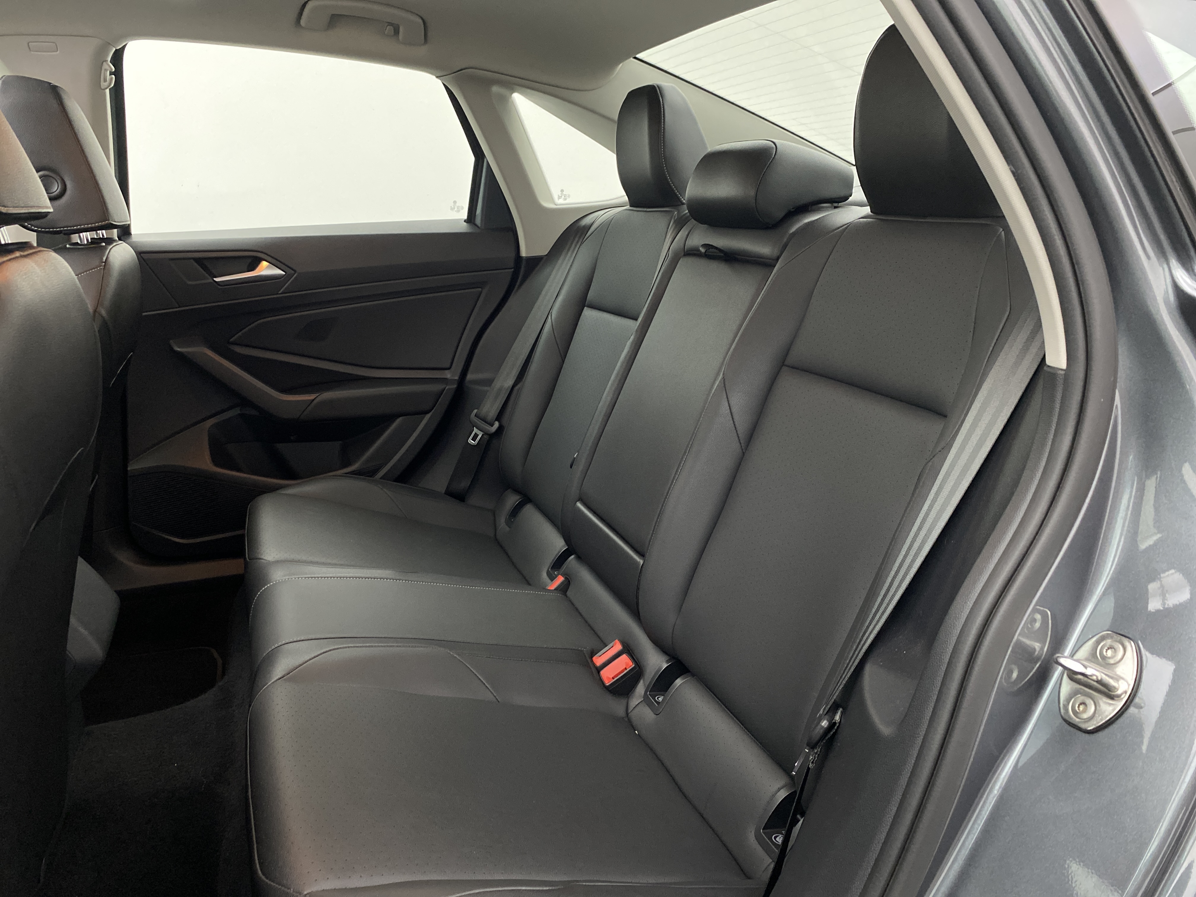 VW - Volkswagen-Jetta-1.4 TSI Comfortline Tiptronic