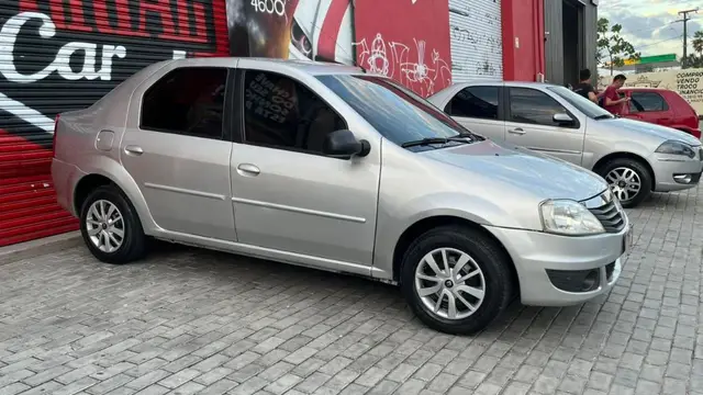 Carro Renault Logan 2012 Expression 1.6 8V Hi-Torque (flex)