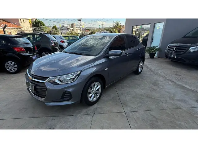 Carro Chevrolet Onix 2021 LT 1.0 Turbo (Flex)
