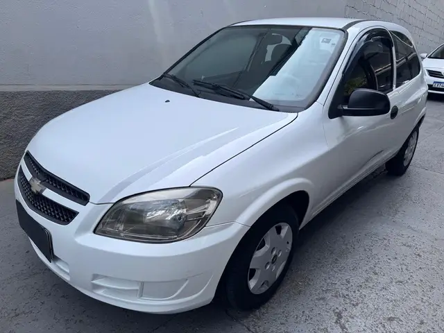 Carro Chevrolet Celta 2013 LS 1.0 (Flex) 2p