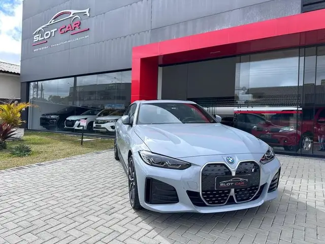 Carro BMW i4 2024 eDrive 35 M Sport (Aut.) (Elétrico)