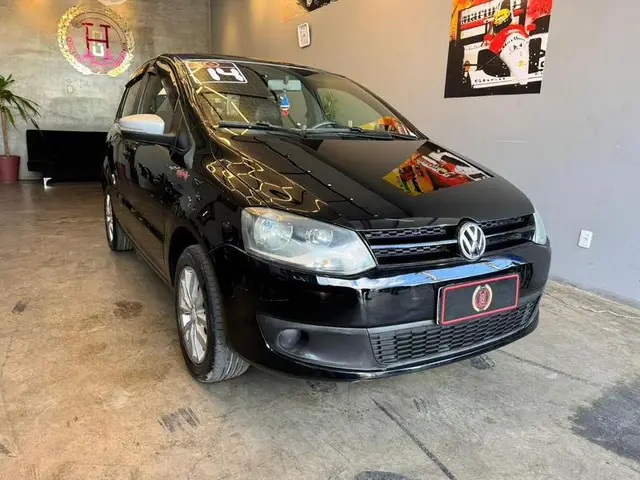 Carro Volkswagen Fox 2014 1.6 VHT Rock in Rio (Flex)