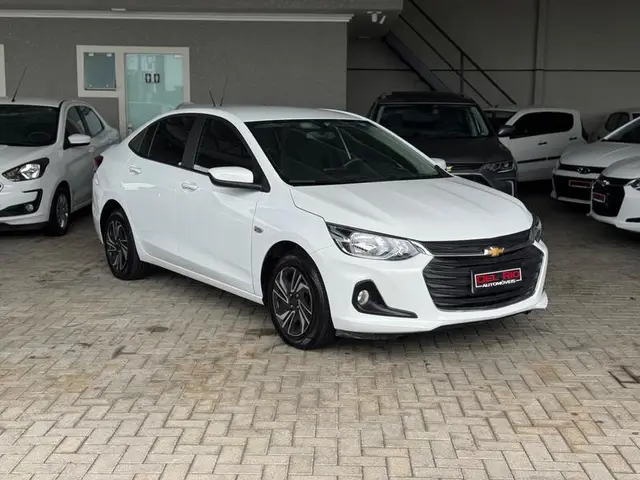 Carro Chevrolet Onix Plus 2025 LT 1.0