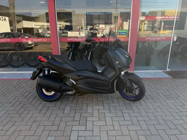 Moto Yamaha XMax 2023 ABS