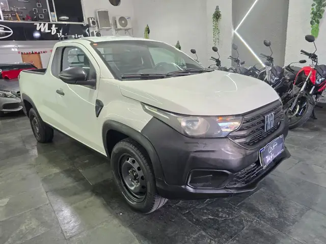 Carro Fiat Strada 2023 Endurance 1.4 Cabine Plus (Flex)