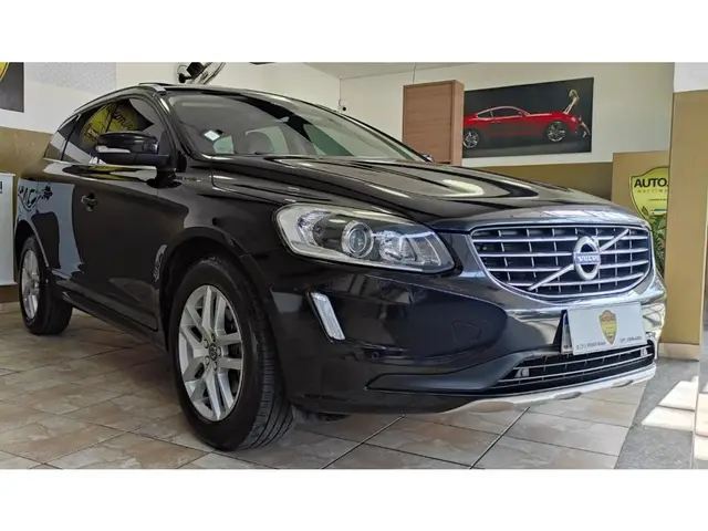 Carro Volvo XC60 2017 2.4 D5 Momentum 4WD