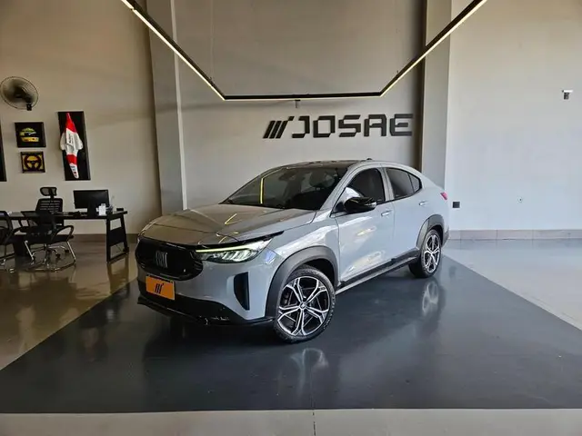 Carro Fiat Fastback 2025 Impetus