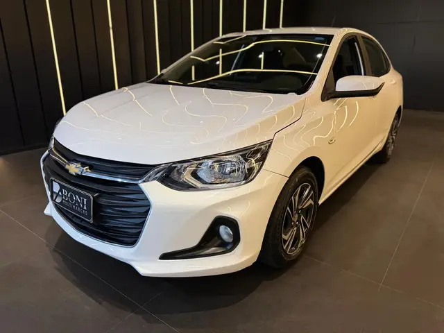 Carro Chevrolet Onix Plus 2024 LT 1.0
