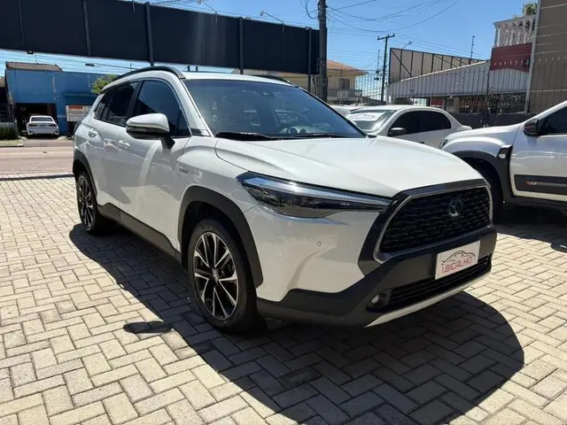 Carro Toyota Corolla Cross 2023 XRV Hybrid 1.8 (flex) (Aut)
