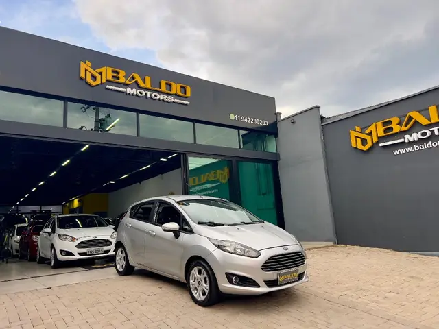 Carro Ford Fiesta Hatch 2016 1.6 (Flex)