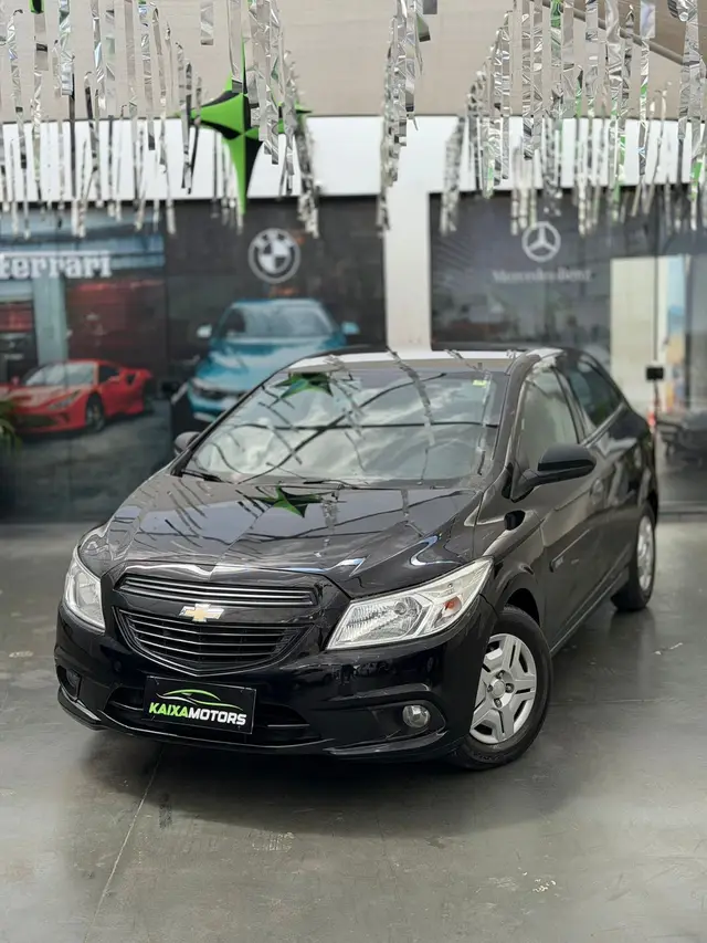 Carro Chevrolet Onix 2017 1.0 Joy SPE/4