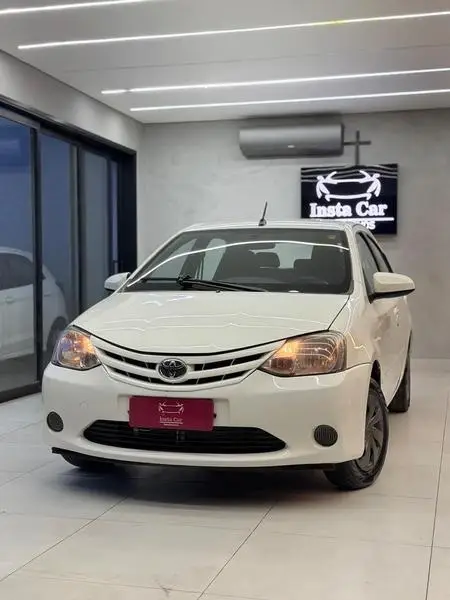 Carro Toyota Etios 2017 XS 1.5 (Aut) (Flex)