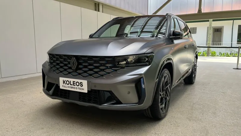 Renault Koleos é híbrido flex contra Compass e mais moderno que Corolla Cross