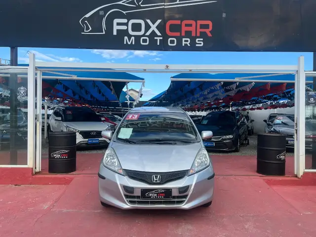Carro Honda Fit 2013 DX 1.4 (Flex)
