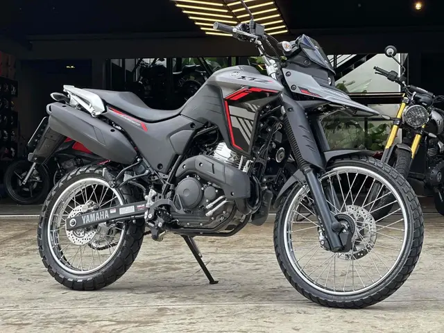 Moto Yamaha XTZ 250 Lander 2025 Connected