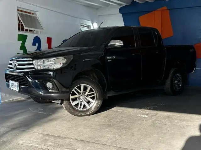 Carro Toyota Hilux Cabine Dupla 2017 Hilux 2.7 SRV CD 4x4 (Flex) (Aut)