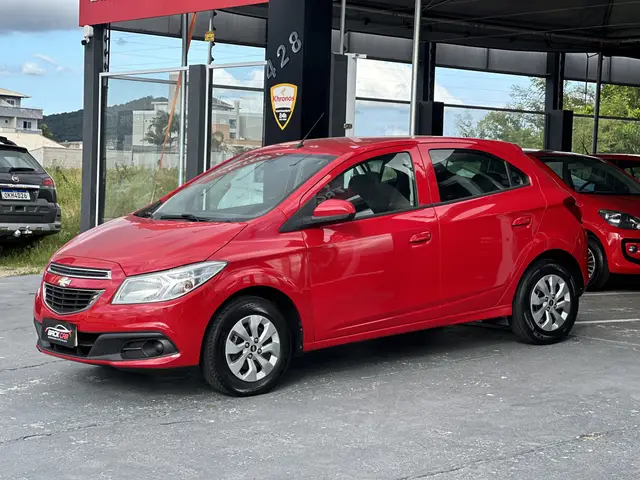 Carro Chevrolet Onix 2013 1.0 LT SPE/4