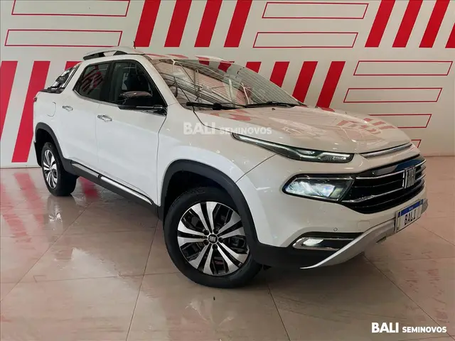Carro Fiat Toro 2023 Volcano 1.3