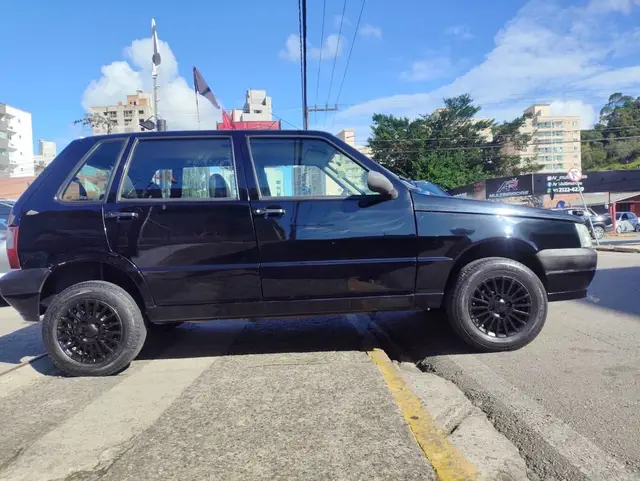 Carro Fiat Uno Mille 2011 Fire Economy 1.0 (Flex) 2p