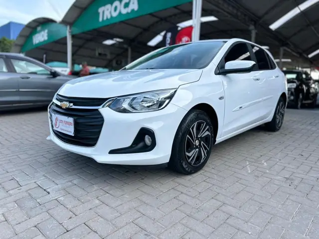 Carro Chevrolet Onix Plus 2024 LT 1.0