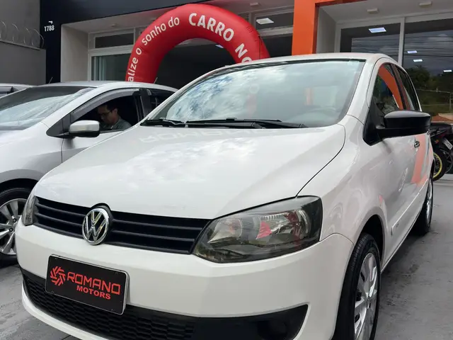 Carro Volkswagen Fox 2014 1.6 VHT (Flex)