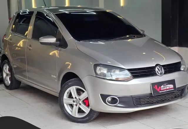 Carro Volkswagen Fox 2012 1.0 8V (Flex) 2p