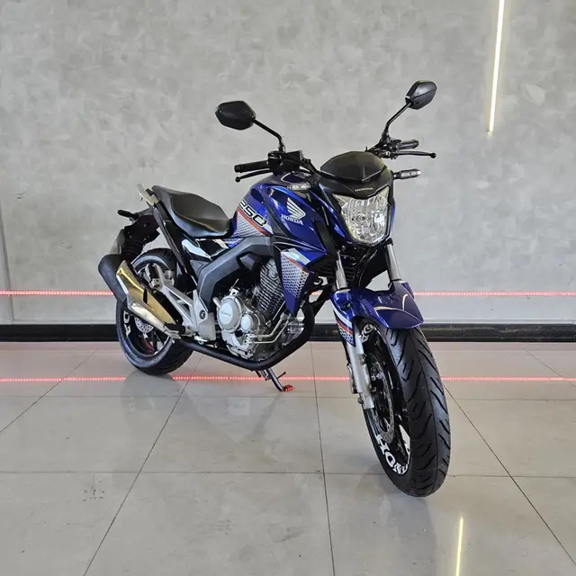 Moto Honda CB 250F Twister 2022 (CBS)