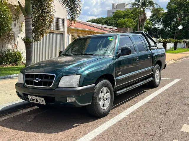 Carro Chevrolet S10 Cabine Dupla 2001 S10 STD 4x2 2.8 (nova série) (Cab Dupla)