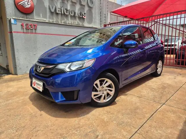 Carro Honda Fit 2015 1.5 16v LX CVT (Flex)