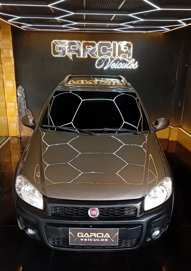 Carro Fiat Strada 2015 Working 1.4 (Flex) (Cabine Dupla)