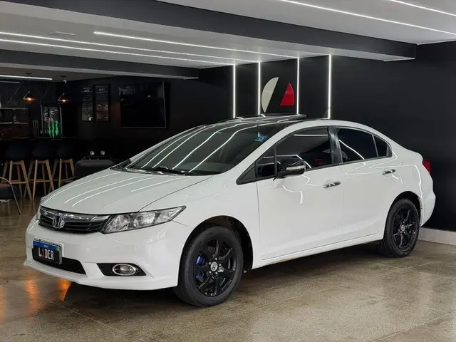 Carro Honda Civic 2014 LXS 1.8 i-VTEC (Aut) (Flex)
