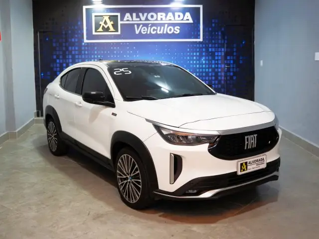 Carro Fiat Fastback 2025 Limited Edition
