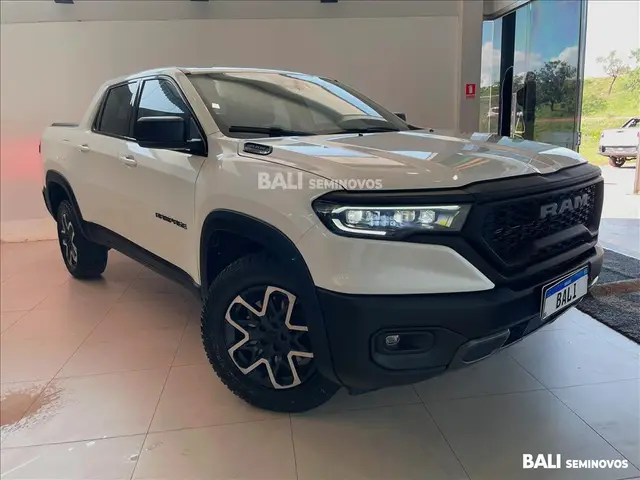 Carro Ram Rampage 2025 Rebel 2.2 Turbodiesel