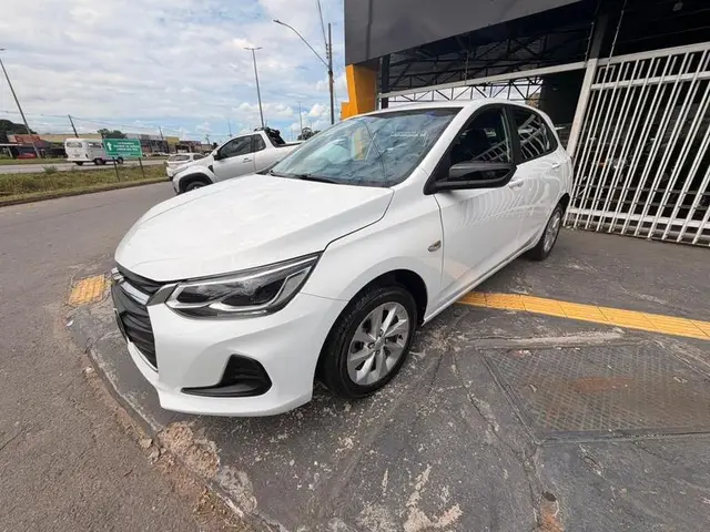 Carro Chevrolet Onix 2023 LT 1.0