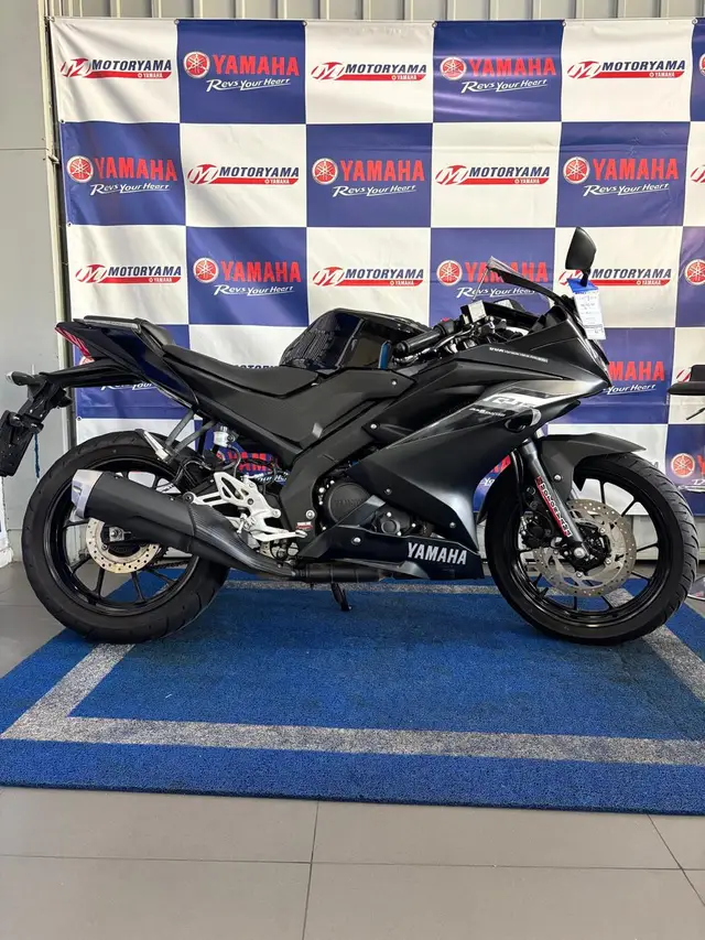 Moto Yamaha YZF R15 2025 ABS