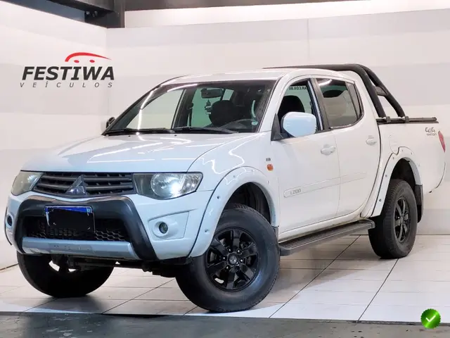 Carro Mitsubishi L200 Triton Sport 2015 3.2 Di-D 4x4 GLX