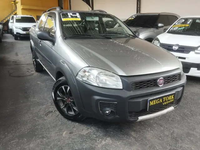 Carro Fiat Strada 2014 Working 1.4 (Flex) (Cabine Dupla)