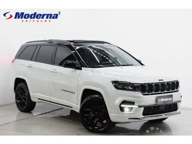 Carro Jeep Commander 2025 Blackhawk 2.0 Hurricane