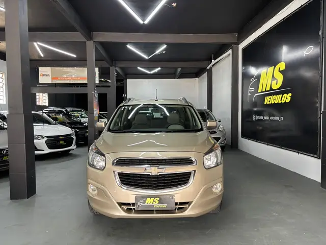 Carro Chevrolet Spin 2014 LTZ 7S 1.8 (Flex)