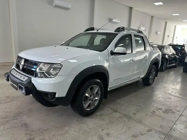 Carro Renault Duster Oroch 2016 2.0 16V Dynamique (Flex)
