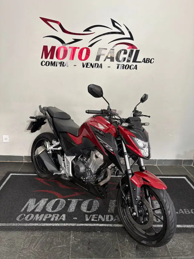 Moto Honda CB 300F Twister 2025 (ABS)