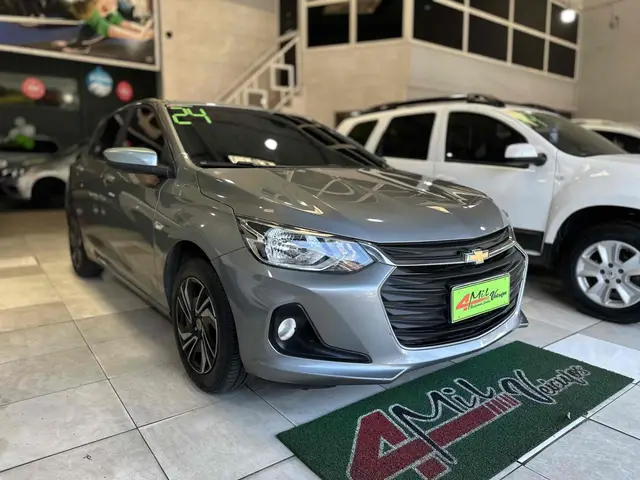 Carro Chevrolet Onix Plus 2024 LT 1.0