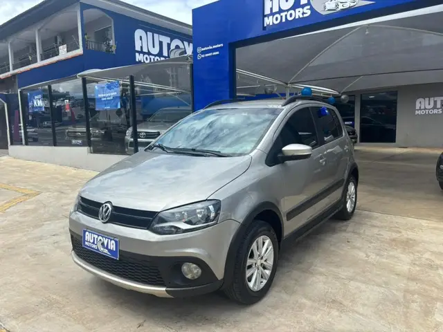 Carro Volkswagen CrossFox 2014 1.6 Mi Total Flex