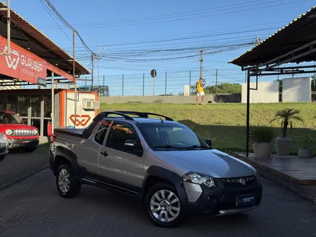 Carro Fiat Strada 2016 Adventure 1.8 16V (Flex) (Cabine Estendida)