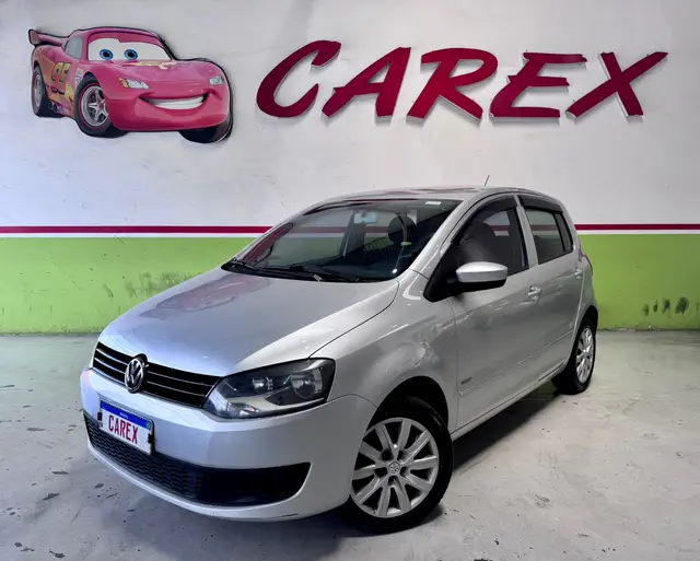 Carro Volkswagen Fox 2011 1.0 8V (Flex) 4p