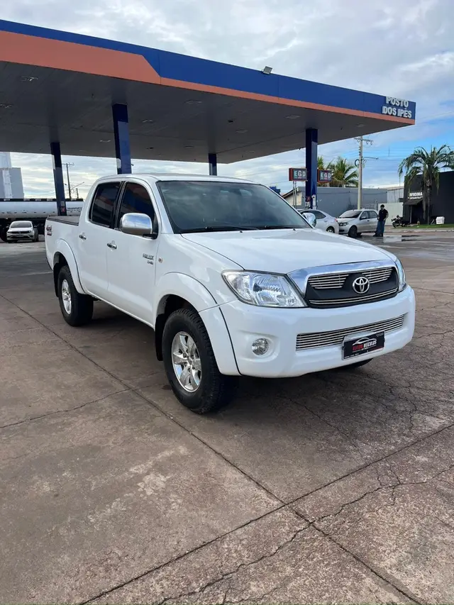 Carro Toyota Hilux Cabine Dupla 2009 Hilux STD 4x4 2.5 (cab. dupla)